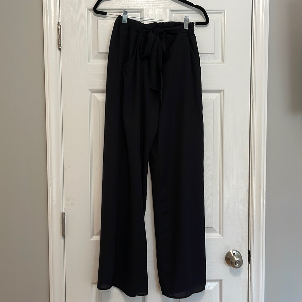 Black pants w/ tie waist